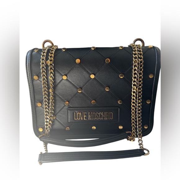 Love Moschino Handbags - Love Moschino Black Quilted Shoulder Chain ⛓️💥 Bag